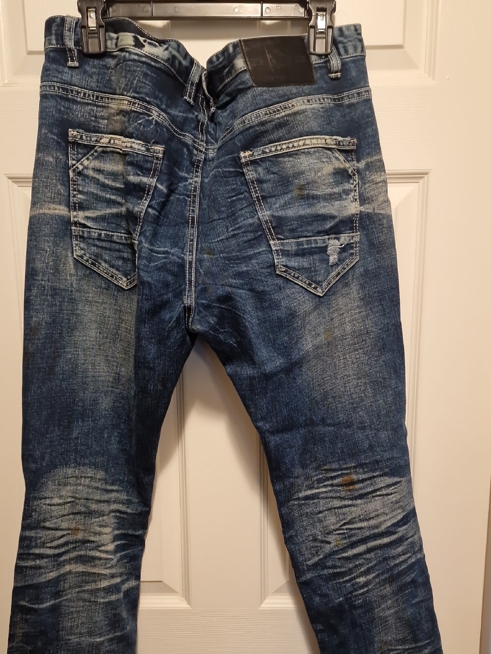 Distressed Indigo Slim Straight - Picture 4 of 6